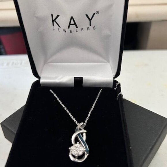Pretty Kay Jewelers White and Blue Twisted Design Sterling Pendant with Diamond - Picture 1 of 1